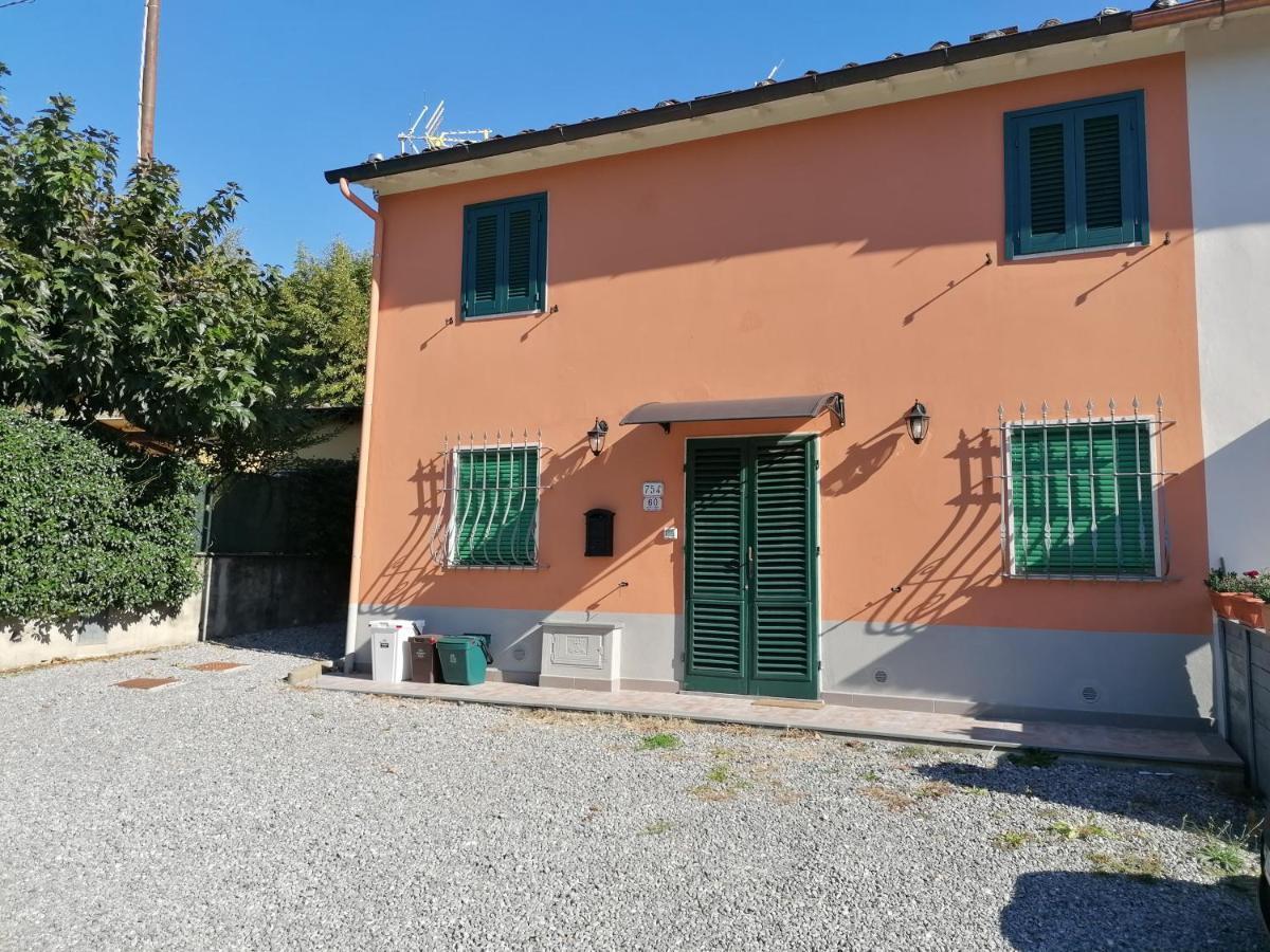 La Casina Da Lilli Villa Lucca Exteriör bild